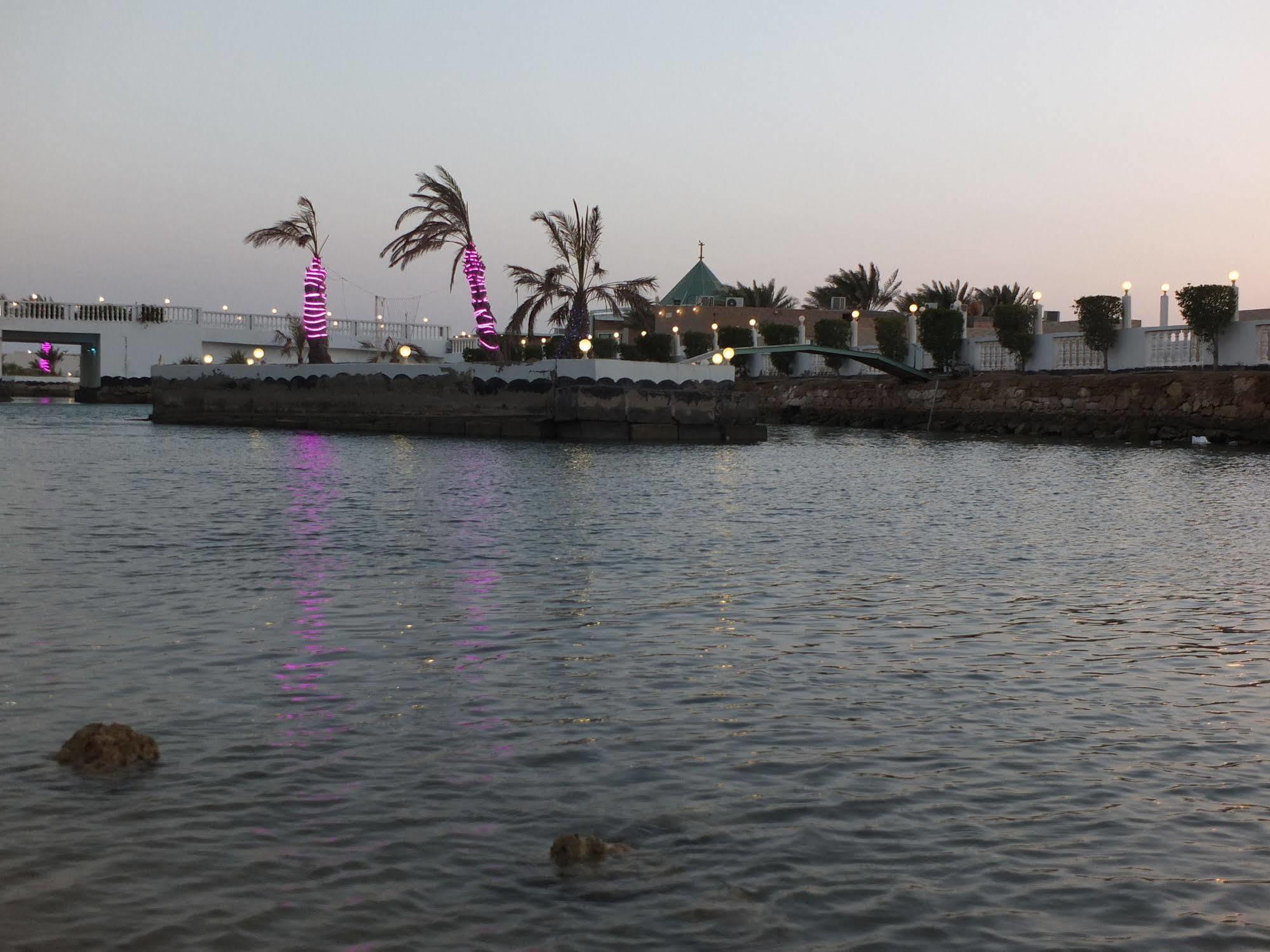 Al Ahmadi Plaza Resort Yanbu Exterior foto