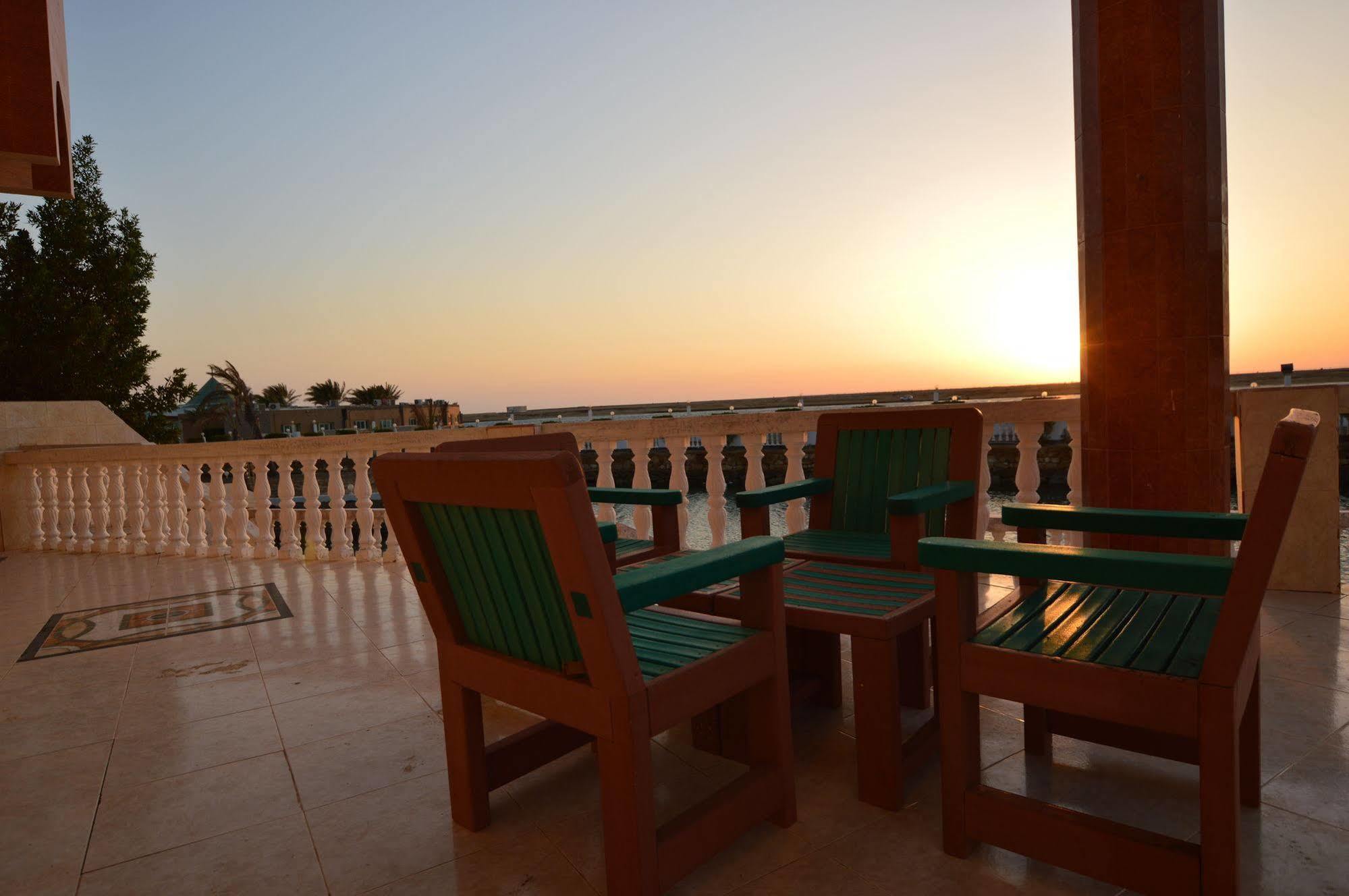 Al Ahmadi Plaza Resort Yanbu Exterior foto