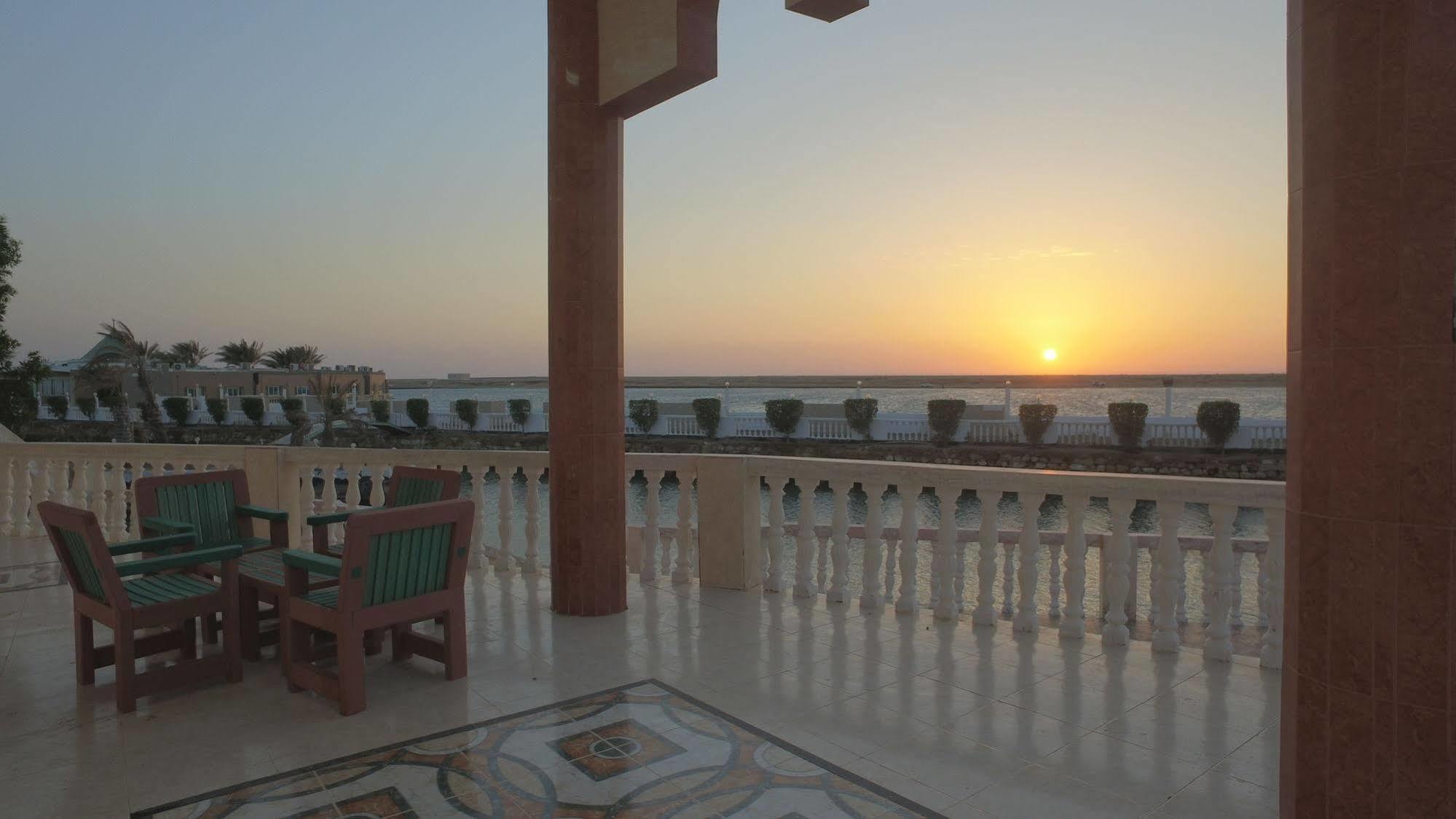 Al Ahmadi Plaza Resort Yanbu Exterior foto